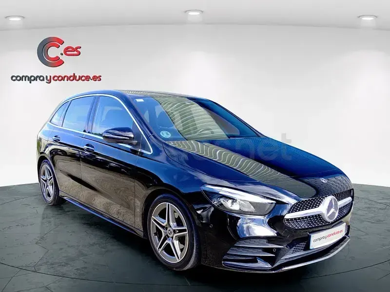 Usado Mercedes B180 116 CV (85 kW) 2020 Negro Monovolumen