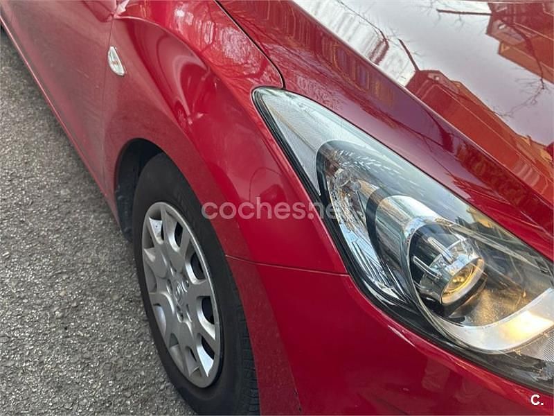 Begagnad Hyundai i30 90 HK (66 kW) 2013 Röd Sedan