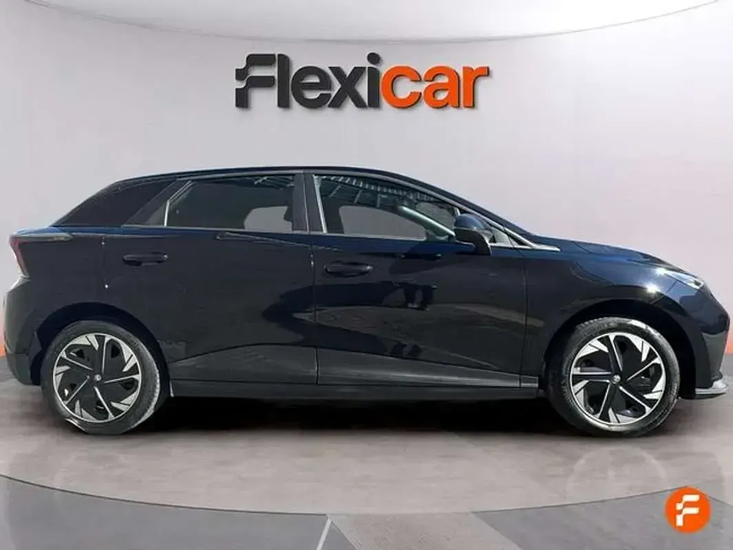 Usado MG MG4 EV 125 kW (170 CV) 2023 Negro Utilitario