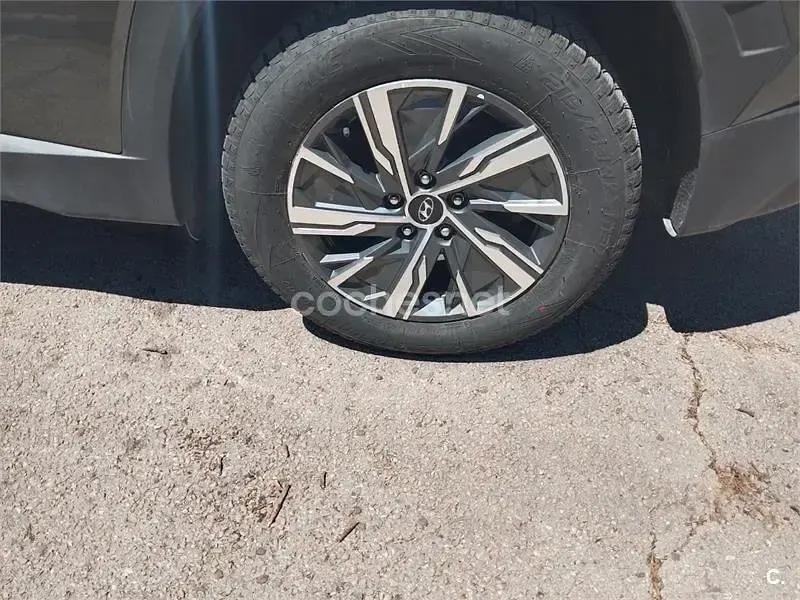 Usado Hyundai Tucson 115 CV (84 kW) 2022 Verde SUV