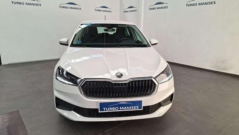 Usado Skoda Fabia Ambition 80 CV (58 kW) 2022 Blanco Utilitario