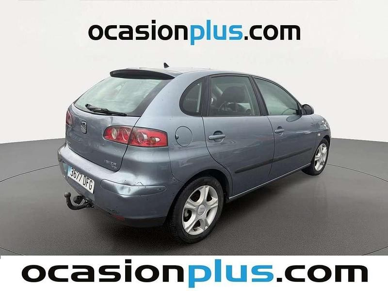 Usado Seat Ibiza Reference 101 CV (74 kW) 2005 Gris Utilitario