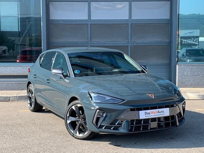Usado Cupra Leon 150 CV (110 kW) 2024 Azul Berlina