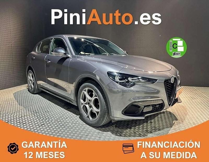 Usado Alfa Romeo Stelvio Sprint 160 CV (117 kW) 2023 Gris SUV
