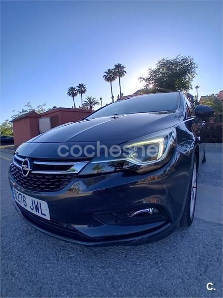 Gris / plata Usado 2017 Opel Astra Business Familiar | 9900 € (Precio justo) - Imagen 1/4