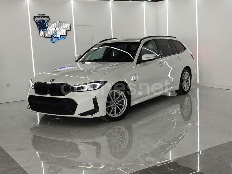 Blanco Usado 2023 BMW 330e Comfort Edition Familiar | 33.200 € (Precio justo) - Imagen 1/4