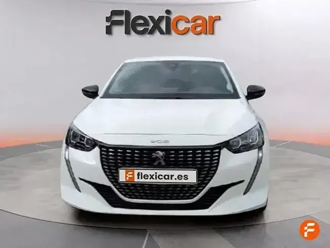 Usado Peugeot 208 Allure 100 CV (73 kW) 2023 Blanco Utilitario