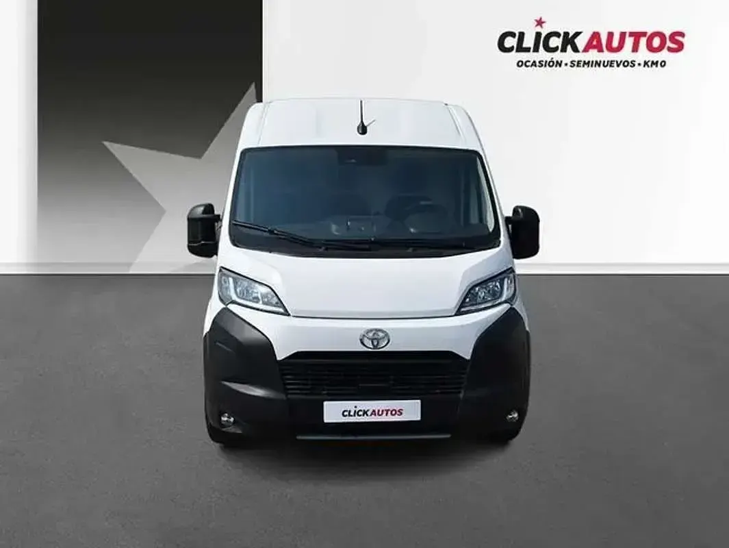 Usado Toyota Proace H2 140 CV (102 kW) 2025 Blanco Monovolumen