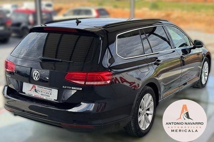 Usado VW Passat Highline 150 CV (110 kW) 2015 Berlina