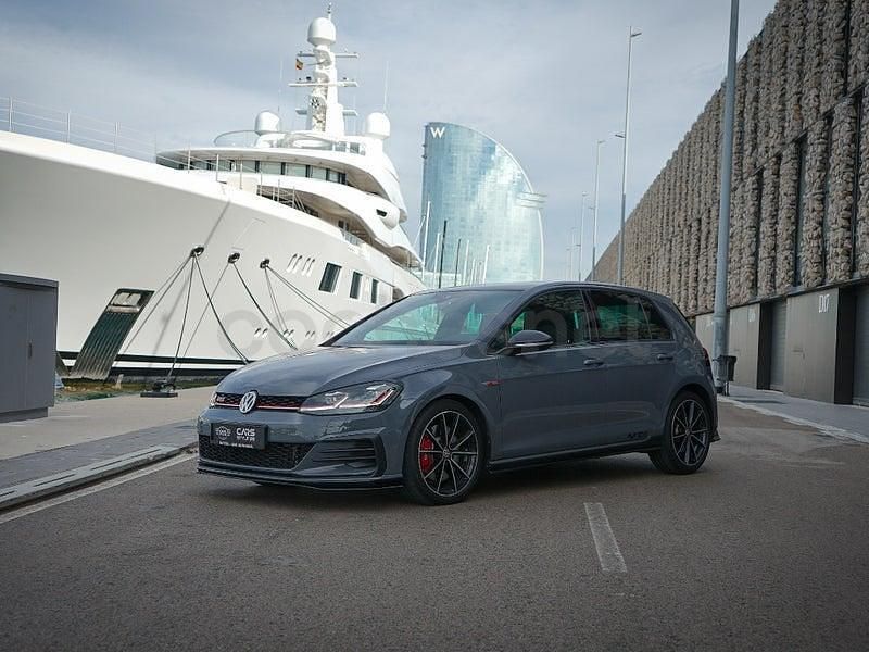 Usado VW Golf VII GTI 290 CV (213 kW) 2019 Gris / plata Berlina