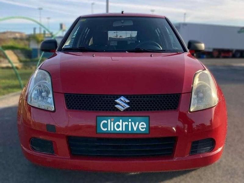 Usado Suzuki Swift GL 92 CV (67 kW) 2005 Rojo Utilitario