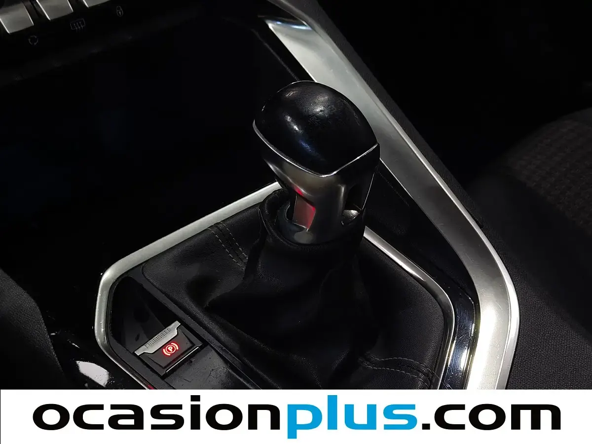 Usado Peugeot 3008 Active 131 CV (96 kW) 2017 Blanco SUV