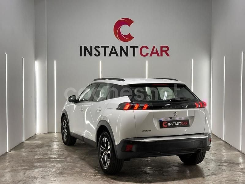 Usado Peugeot 2008 Active 100 CV (73 kW) 2021 Blanco SUV