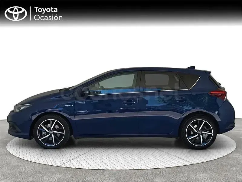 Usado Toyota Auris Hybrid 136 CV (100 kW) 2017 Negro Berlina