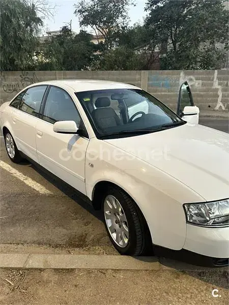 Usado Audi A6 165 CV (121 kW) 2001 Blanco Berlina