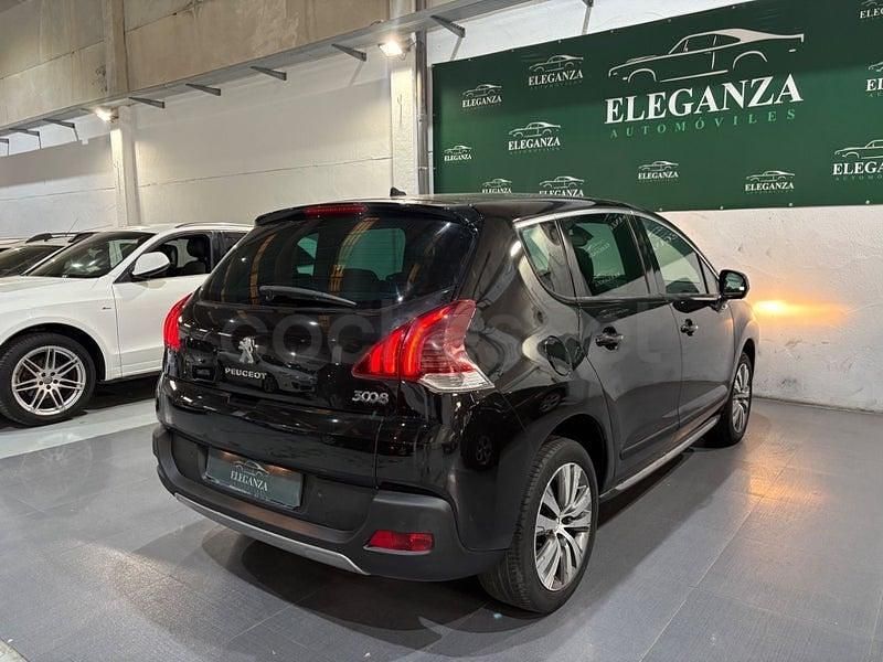 Usado Peugeot 3008 Active 120 CV (88 kW) 2016 Negro SUV