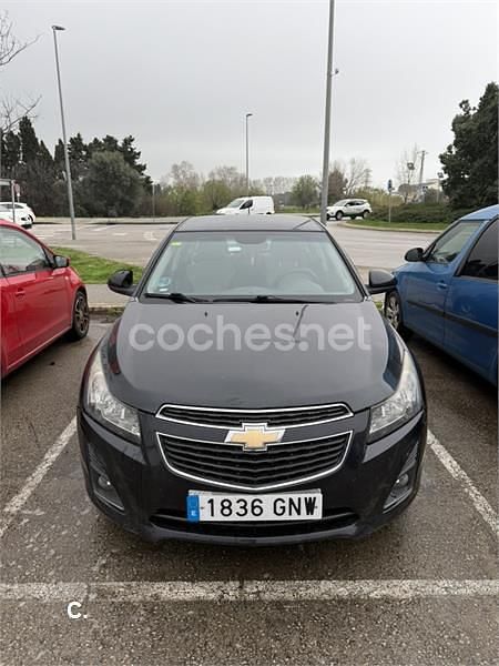 Usado Chevrolet Cruze LS 113 CV (83 kW) 2009 Negro Berlina