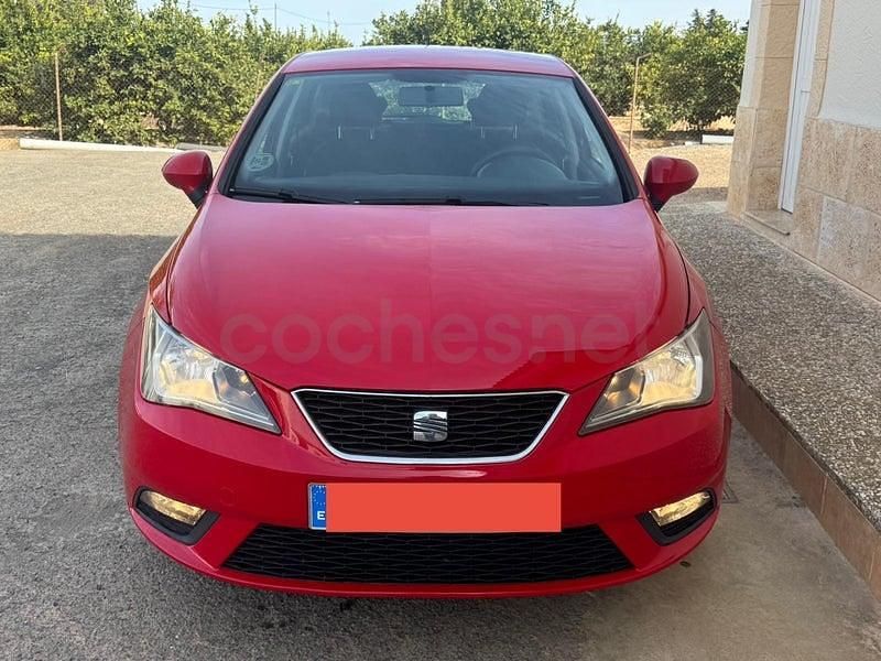 Usado Seat Ibiza Style 105 CV (77 kW) 2013 Rojo Berlina