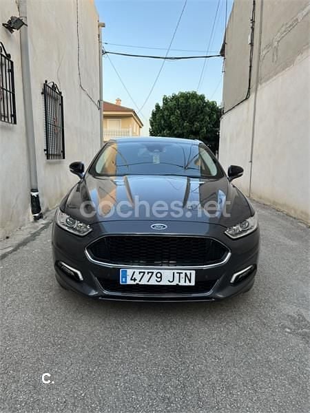 Gris / plata Usado 2016 Ford Mondeo ST-Line Berlina | 13.490 € (Precio justo) - Imagen 1/4