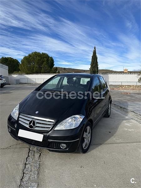 Negro Usado 2012 Mercedes A180 Urban Berlina | 6999 € - Imagen 1/4