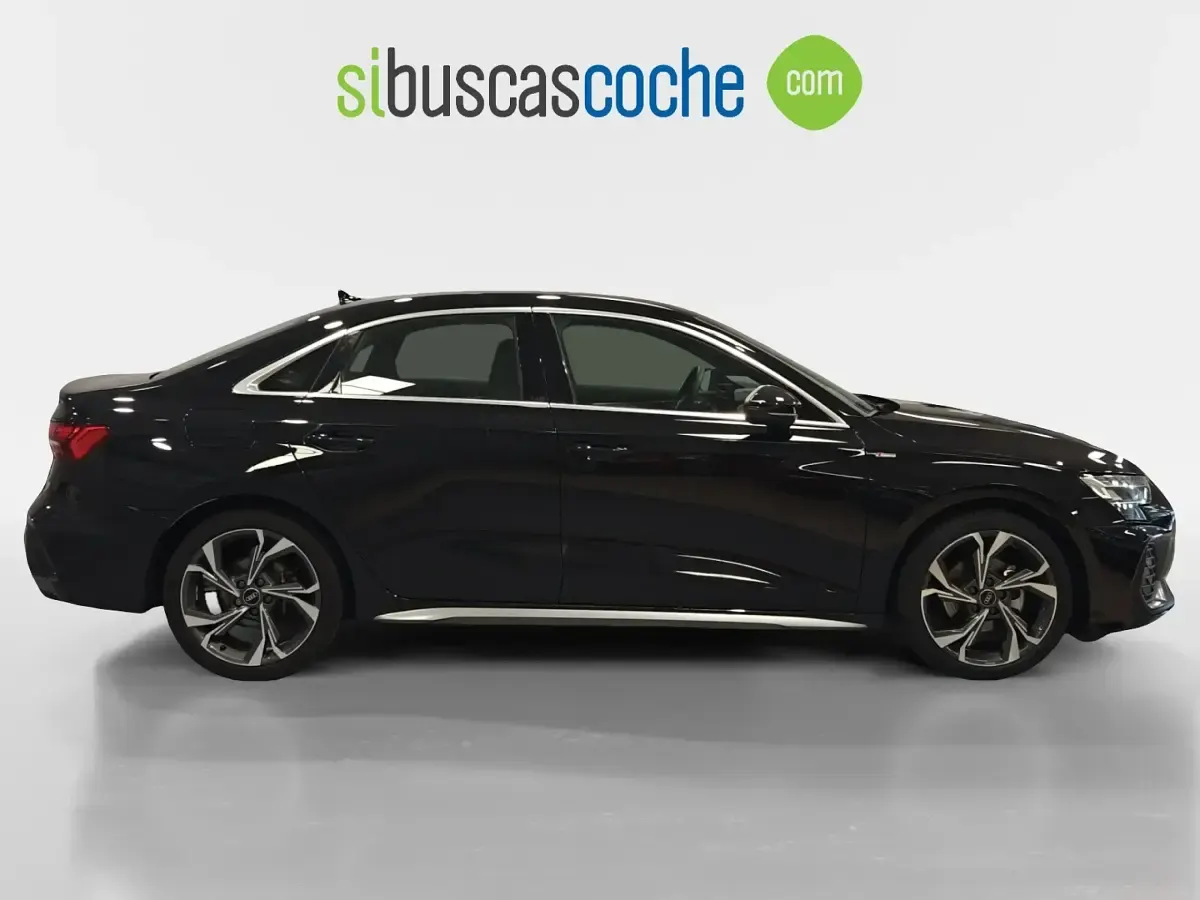 Usado Audi A3 S-Line 110 CV (80 kW) 2025 Negro Berlina