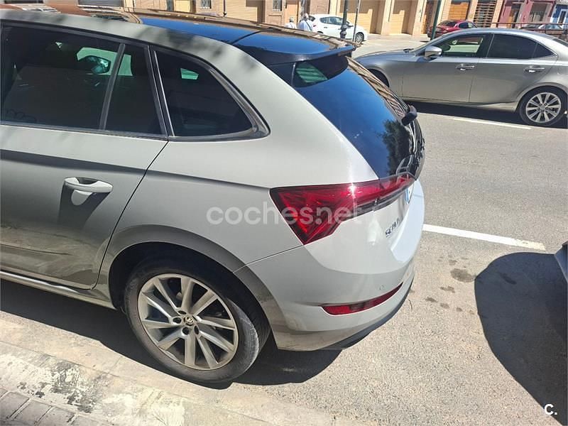 Usado Skoda Scala Style 110 CV (80 kW) 2022 Blanco Utilitario