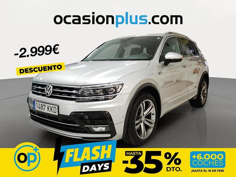 Usado VW Tiguan Sportline 150 CV (110 kW) 2018 Gris SUV