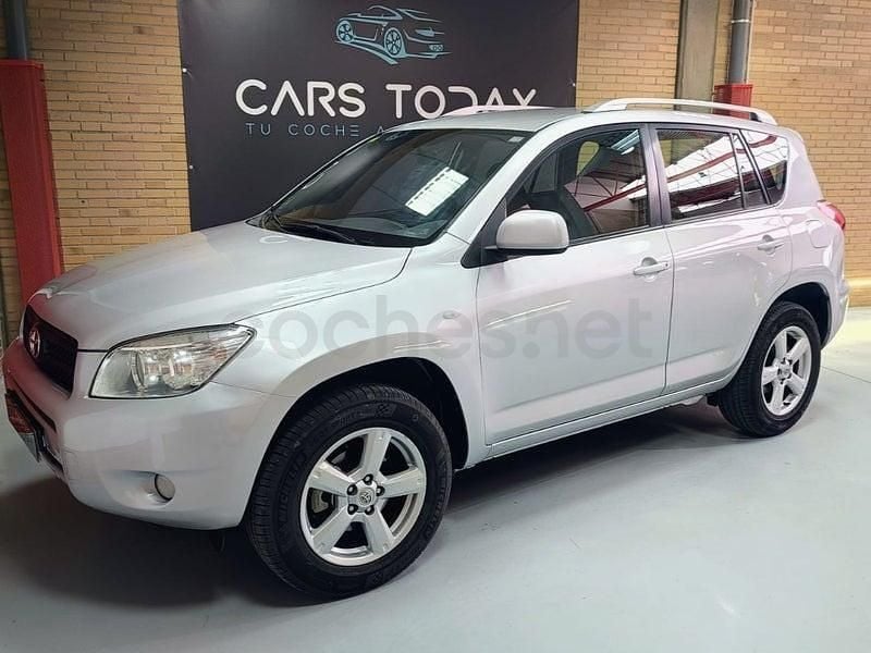Usado Toyota RAV4 Luna 152 CV (111 kW) 2007 Gris / plata SUV