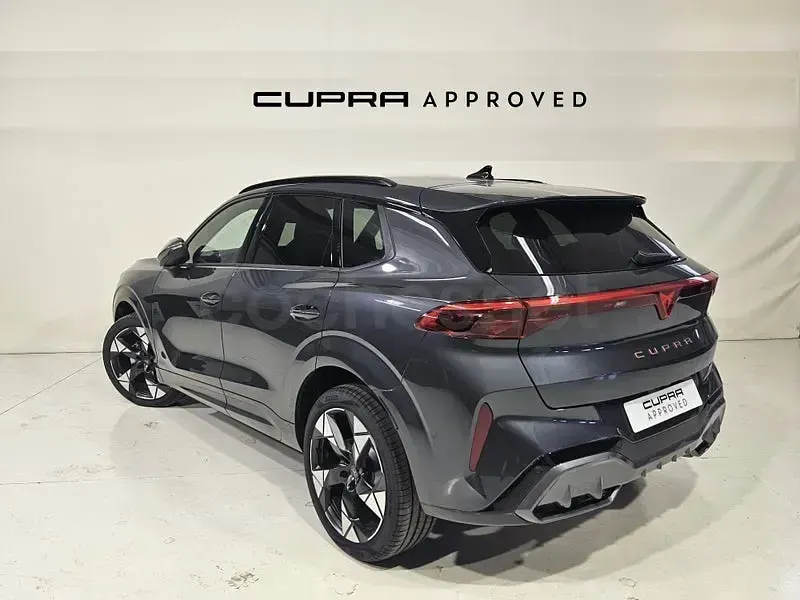 Usado Cupra Terramar 150 CV (110 kW) 2025 Gris / plata SUV