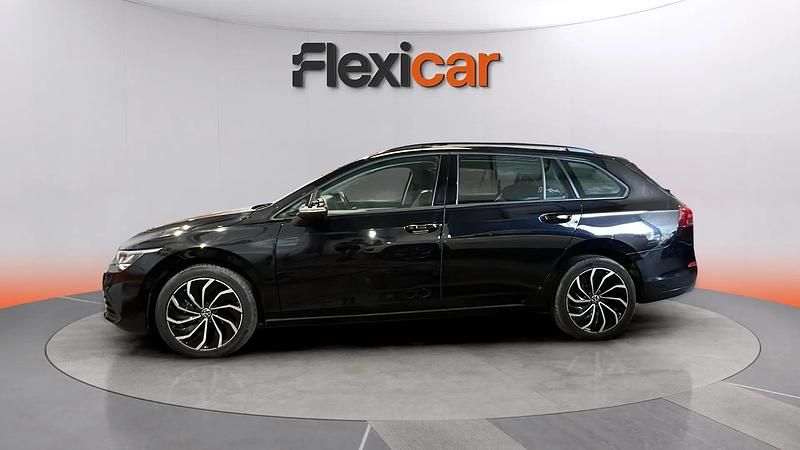 Usado VW Golf VIII Life 131 CV (96 kW) 2021 Negro Berlina