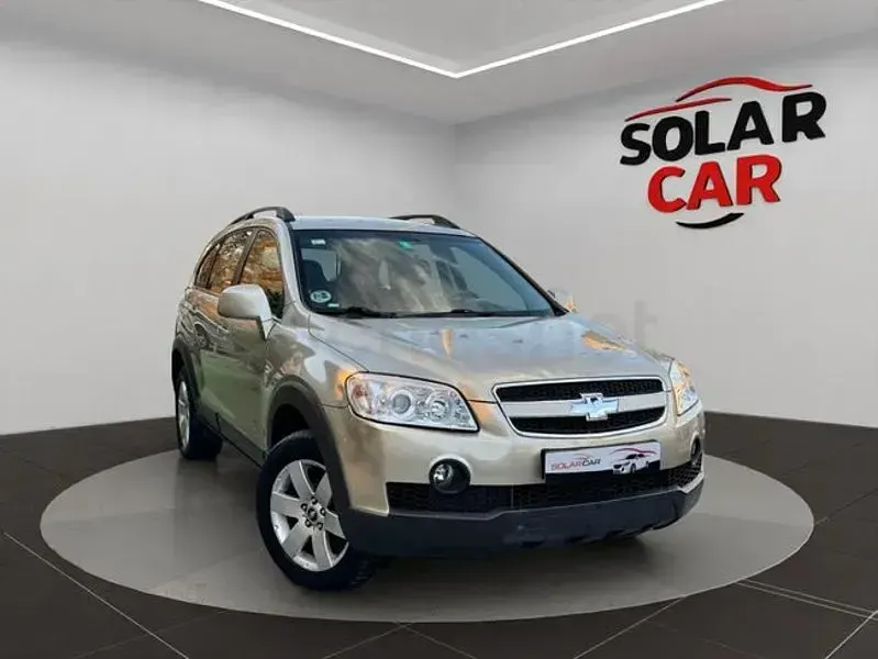Usado Chevrolet Captiva LS 127 CV (93 kW) 2009 Marrón SUV