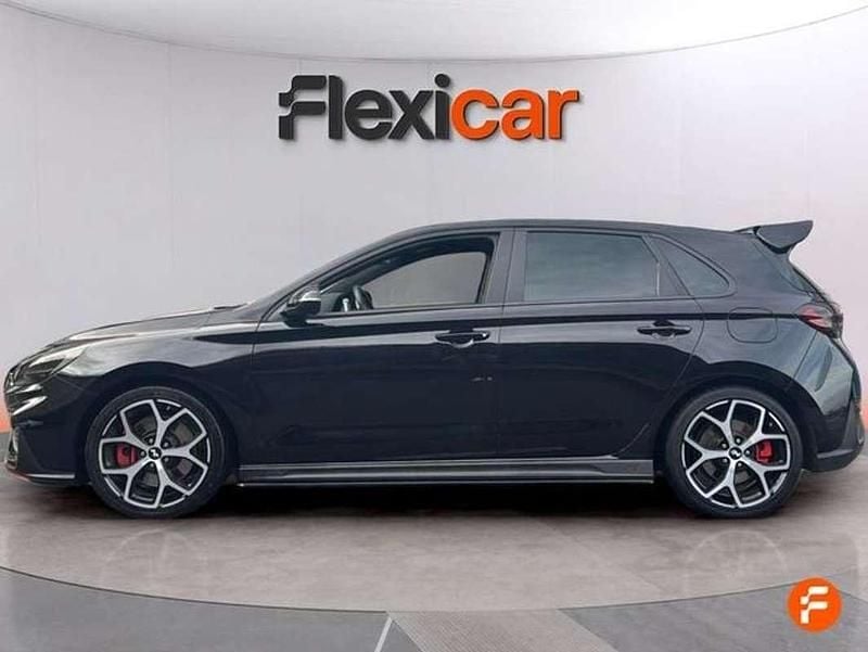 Usado Hyundai i30 250 CV (183 kW) 2023 Negro Utilitario
