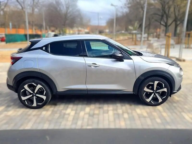Usado Nissan Juke Tekna 114 CV (83 kW) 2023 Gris / plata SUV