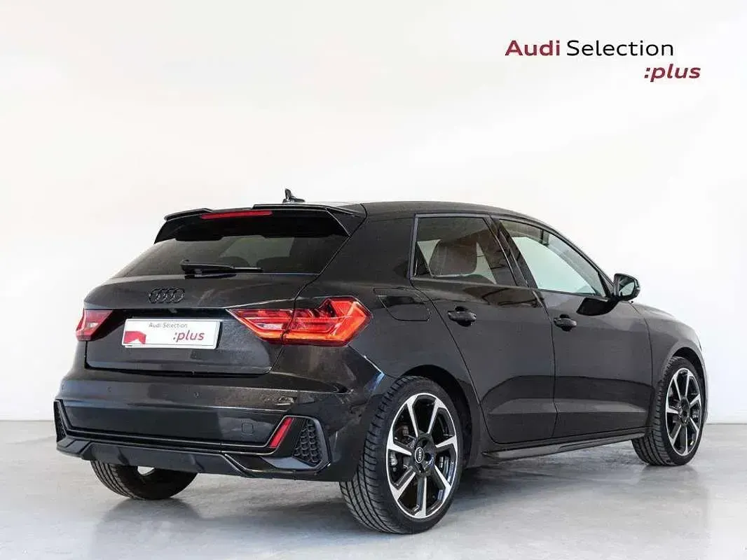 Usado Audi A1 Sportback Black Edition 116 CV (85 kW) 2025 Negro Utilitario