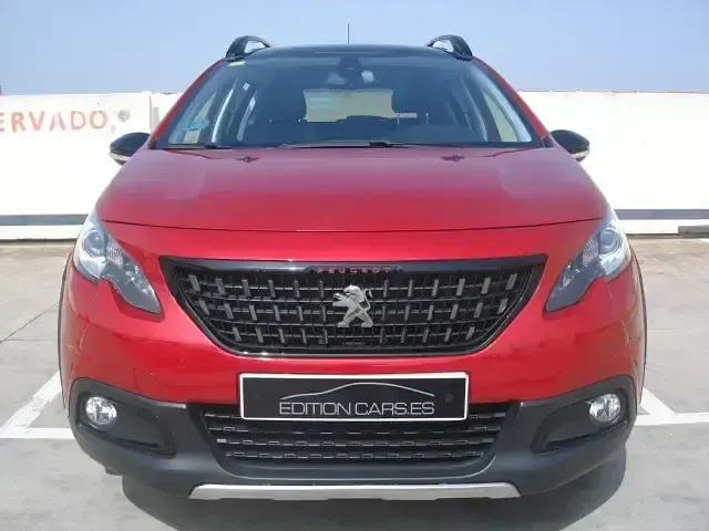 Usado Peugeot 2008 GT-line 130 CV (95 kW) 2019 Rojo SUV