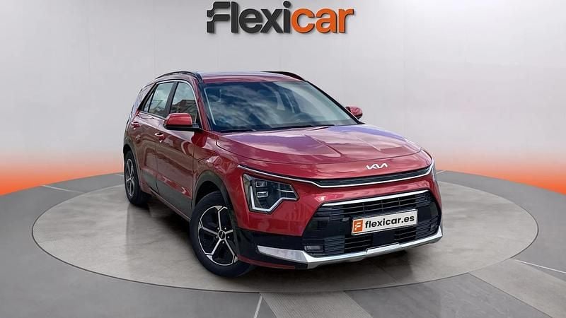 Usado Kia Niro 143 CV (105 kW) 2022 Granate SUV