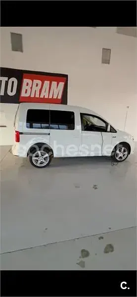Usado VW Caddy Trendline 122 CV (89 kW) 2019 Blanco Monovolumen