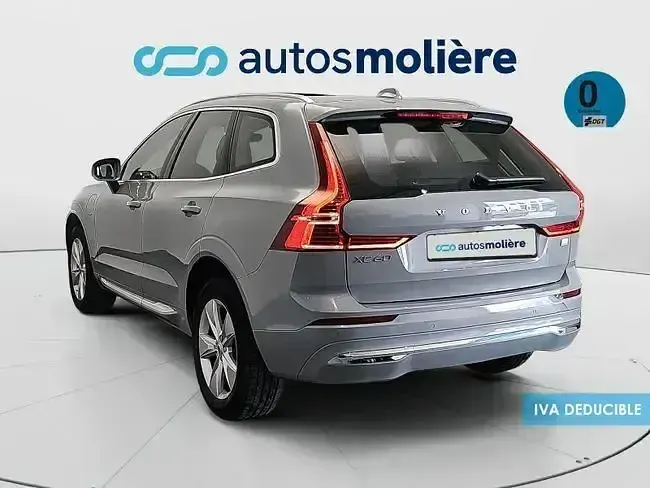 Begagnad Volvo XC60 Core 350 HK (257 kW) 2023 Grå SUV