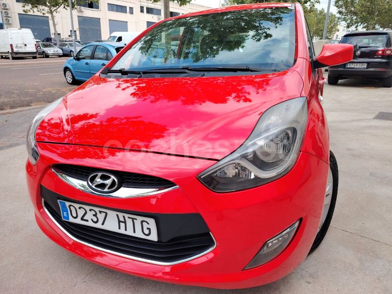 Rojo Usado 2013 Hyundai ix20 Sport Monovolumen | 4850 € - Imagen 1/4