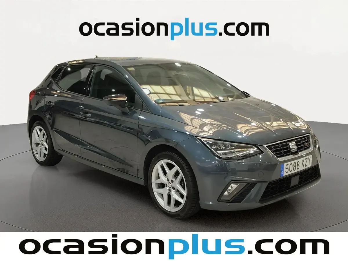 Usado Seat Ibiza FR 90 CV (66 kW) 2019 Gris Utilitario