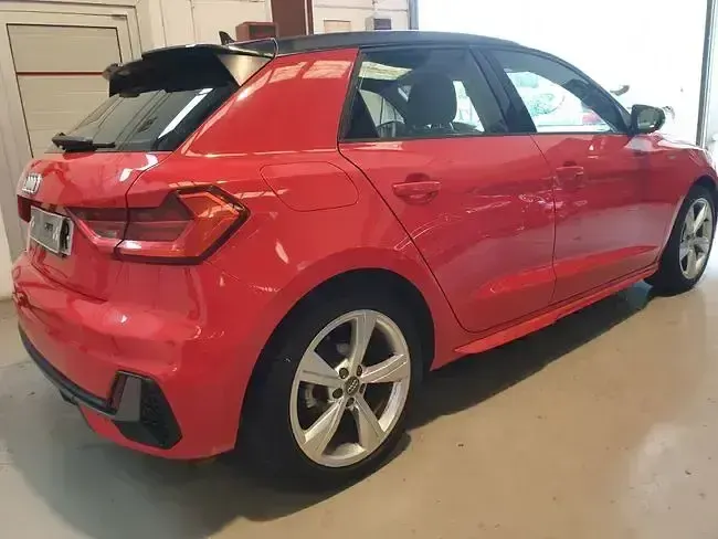Usado Audi A1 Sportback Sport 116 CV (85 kW) 2019 Rojo Utilitario