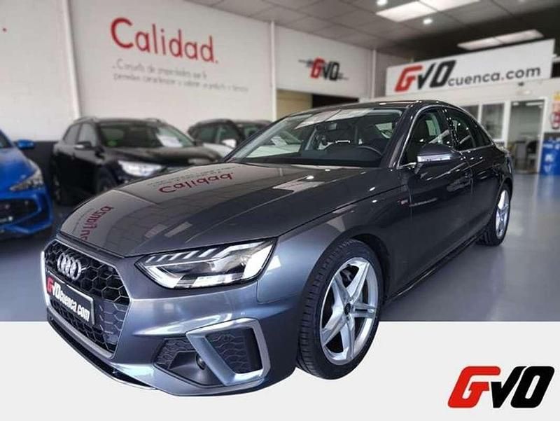 Usado Audi A4 204 CV (150 kW) 2022 Gris Berlina