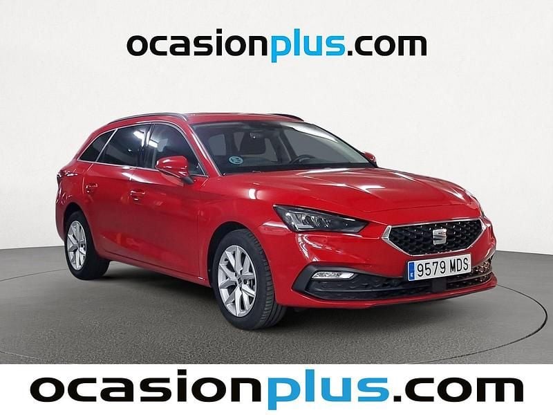Usado Seat Leon ST Style 110 HP (80 kW) 2023 Vermelho Carrinha