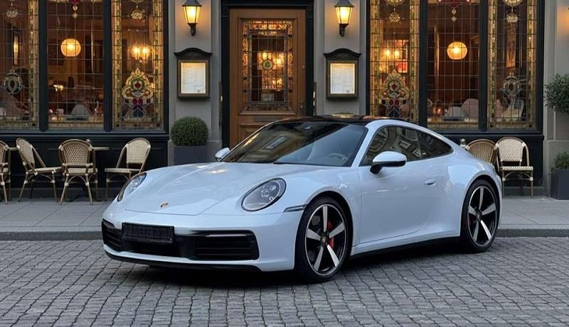 Usado Porsche 911 Carrera 4S 450 CV (330 kW) 2024 Plateado Coupe