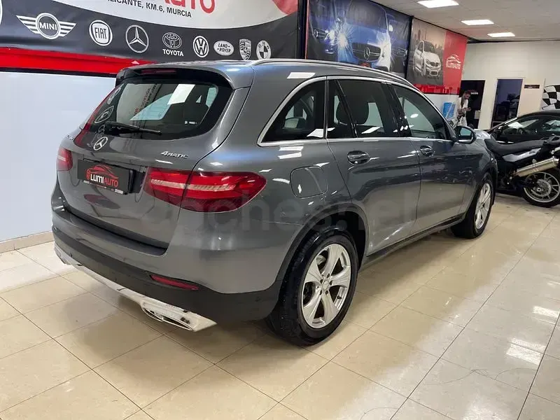 Usado Mercedes GLC250 204 CV (150 kW) 2016 Gris / plata SUV