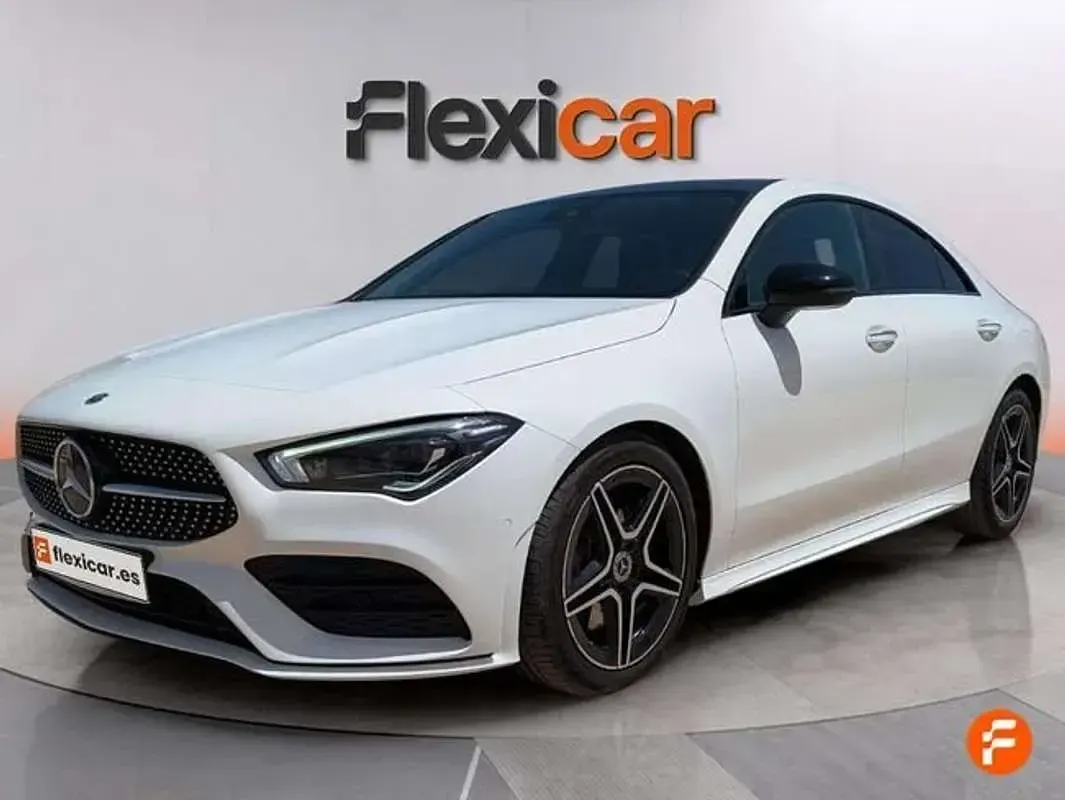 Usado Mercedes CLA200 150 CV (110 kW) 2022 Blanco Coupe