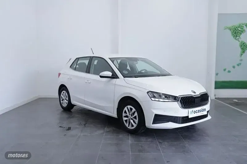 Usado Skoda Fabia Sport 110 CV (80 kW) 2022 Blanco Utilitario