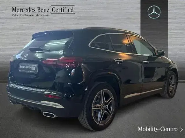 Usado Mercedes GLA250 218 CV (160 kW) 2025 Negro noche SUV