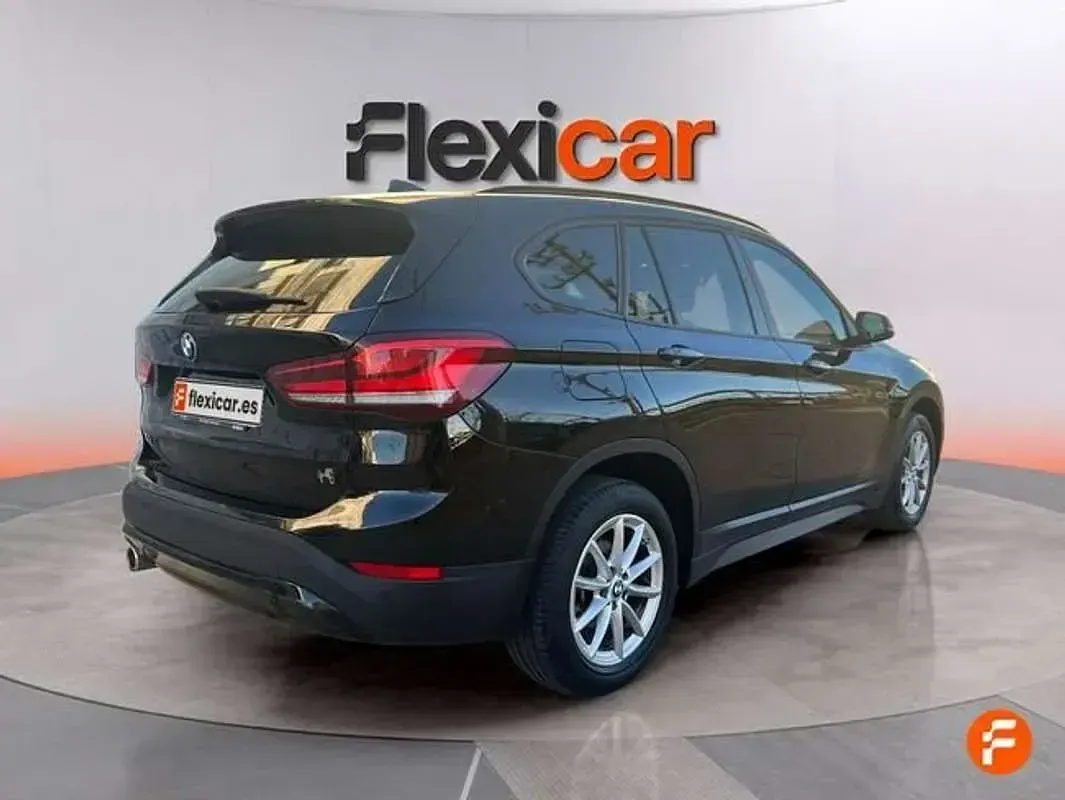 Begagnad BMW X1 116 HK (85 kW) 2021 Svart SUV
