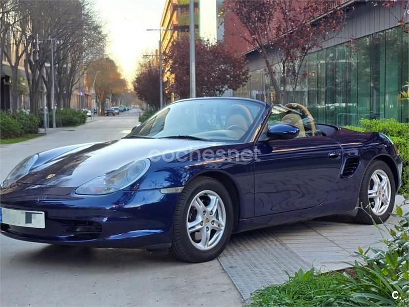 Käytetty Porsche Boxster 228 HP (167 kW) 2004 Sininen Avoauto